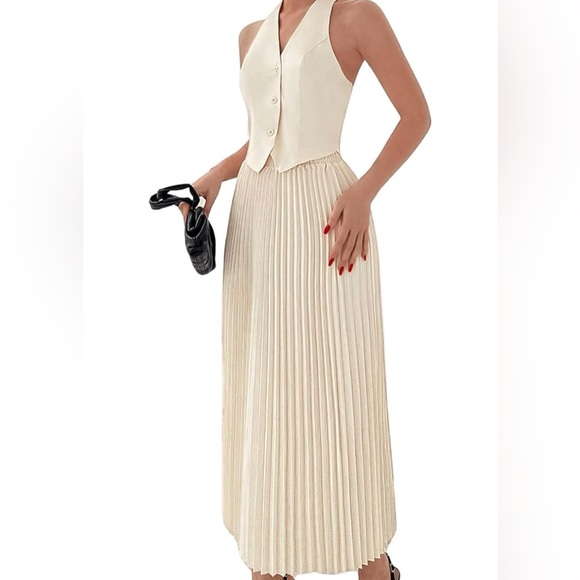 Vest and Pleated Skirt Set - Apricot - Picture 5 of 6